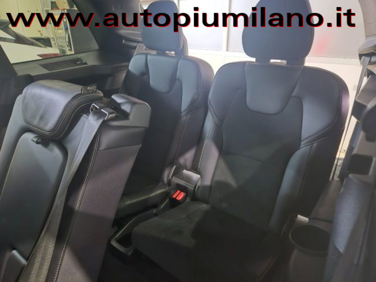 Volvo XC90 D5 AWD Geartronic 7 posti R-design (10)