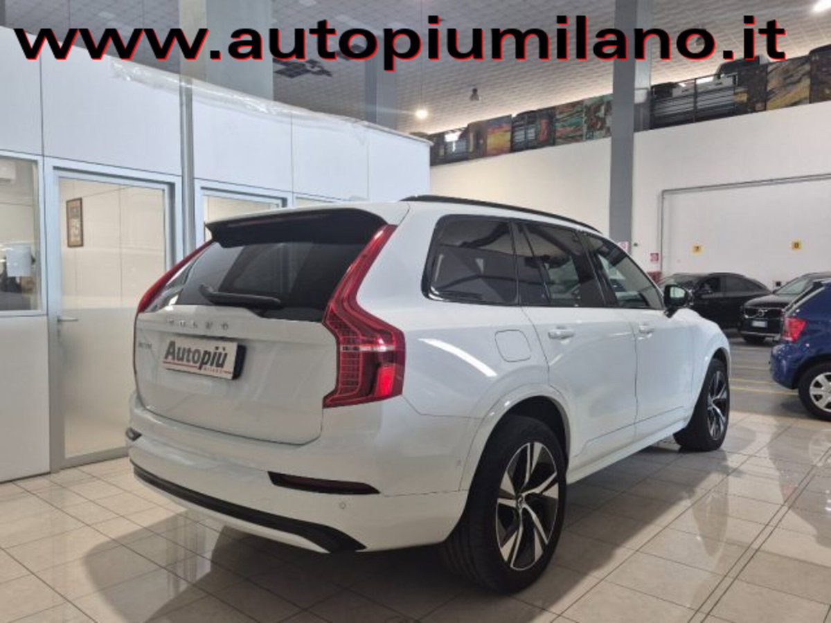 Volvo XC90 D5 AWD Geartronic 7 posti R-design (2)
