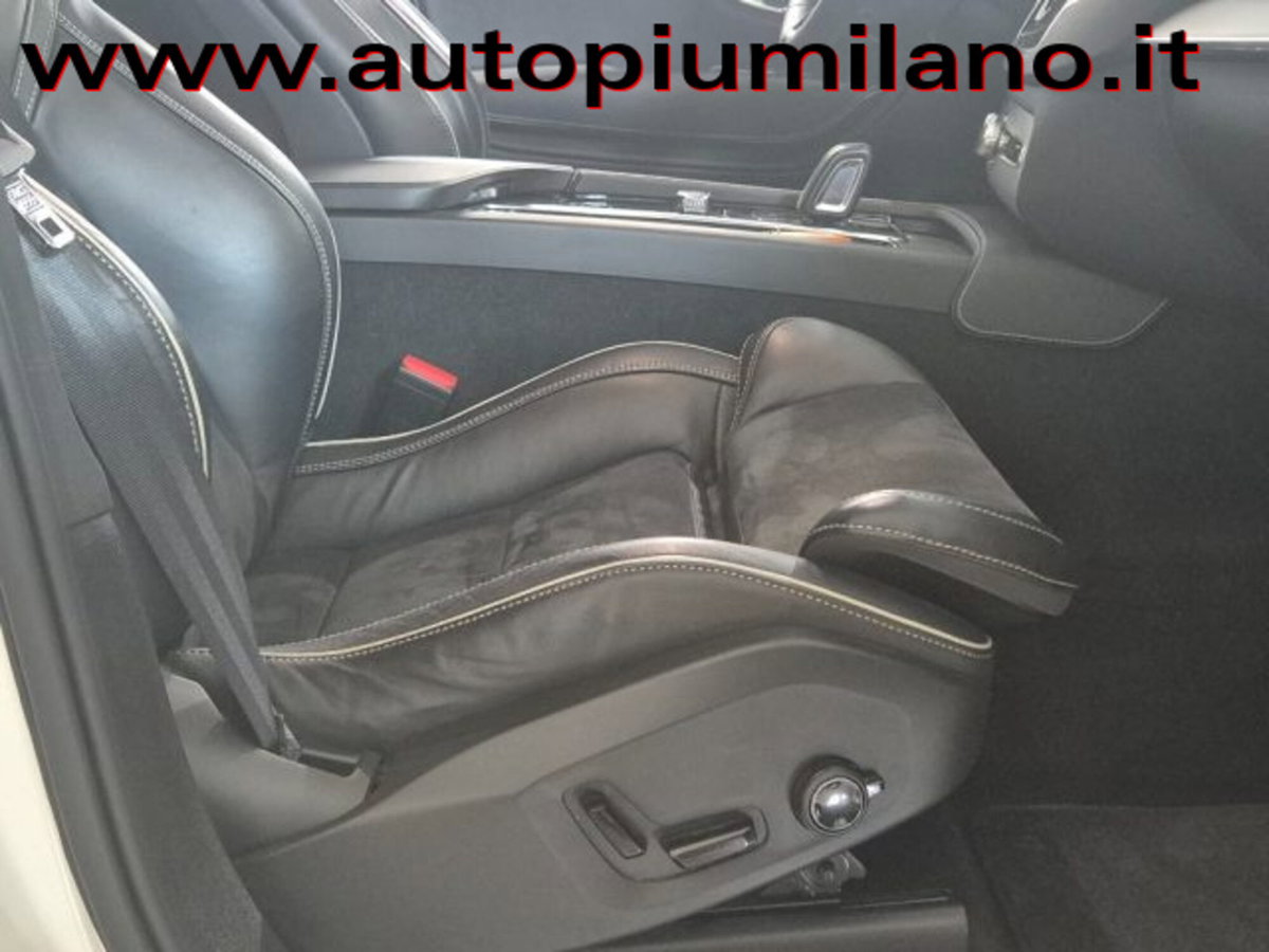 Volvo XC90 D5 AWD Geartronic 7 posti R-design (8)