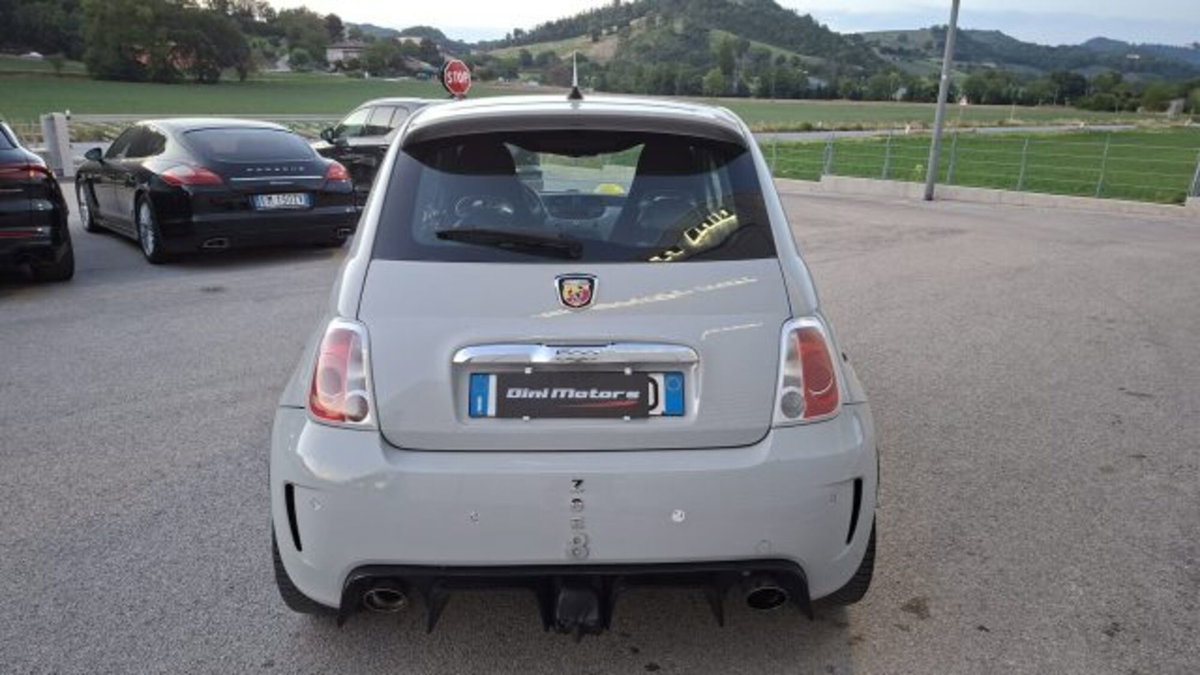 Abarth 500 1.4 Turbo T-Jet Custom (6)