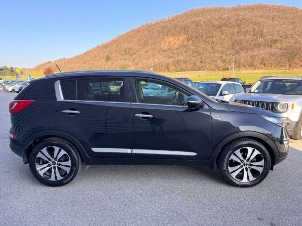 Kia Sportage 2.0 CRDI VGT AWD Active (4)