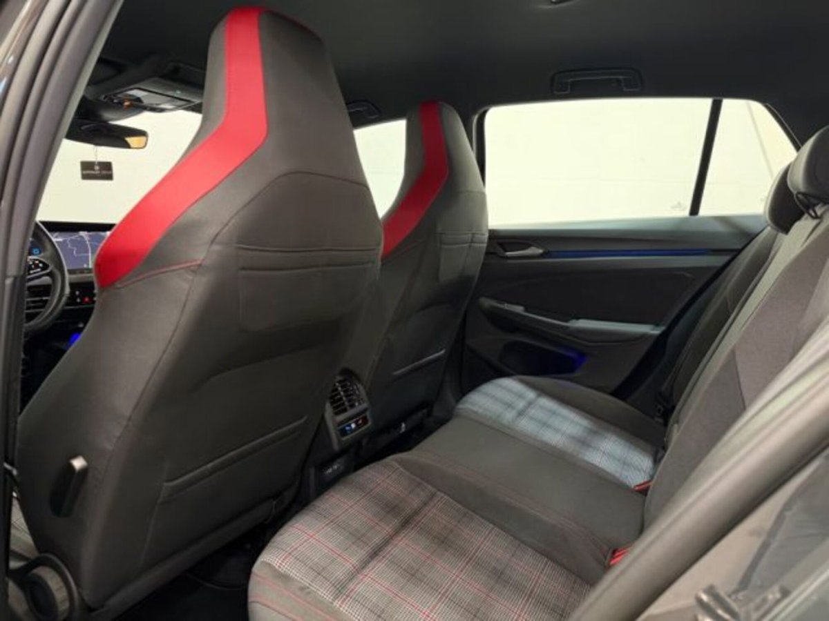 Volkswagen Golf 2.0 TSI GTI DSG (17)