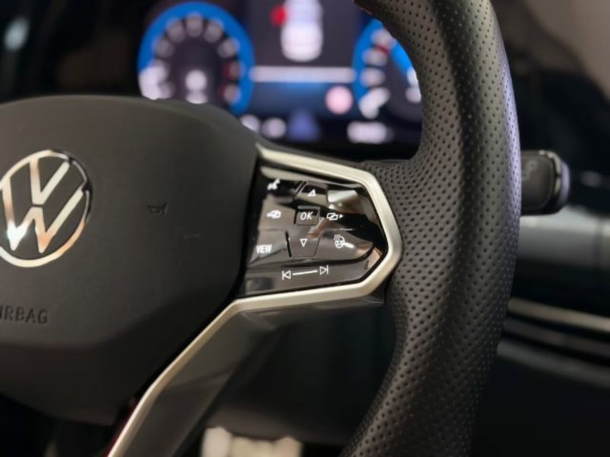 Volkswagen Golf 2.0 TSI GTI DSG (18)