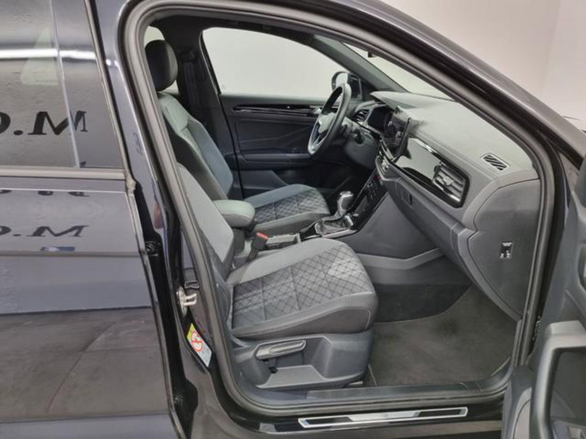 Volkswagen T-Roc 1.5 tsi R-Line dsg (11)