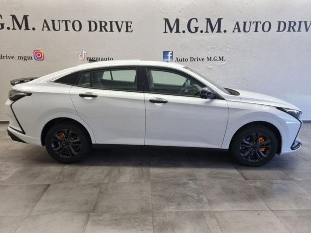 Dongfeng Shine  1.5 E2 dct (4)