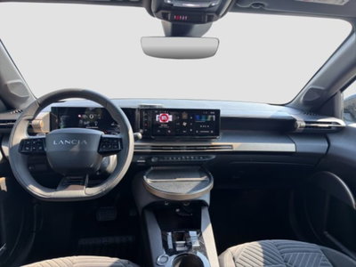 Lancia Ypsilon 1.2 mhev Edizione Cassina e-dct (12)