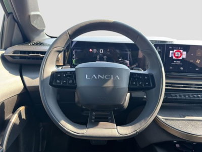 Lancia Ypsilon 1.2 mhev Edizione Cassina e-dct (13)