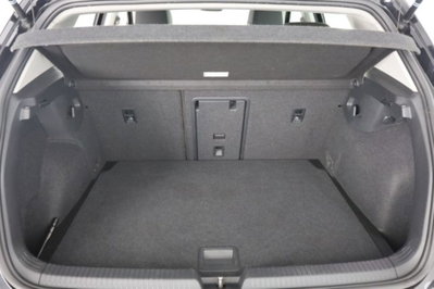 Volkswagen Golf Variant 1.0 eTSI EVO DSG Life (6)