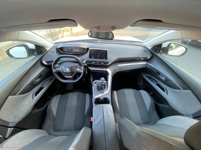 Peugeot 5008 BlueHDi 120 S&S Business Mix (11)