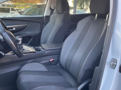 Peugeot 5008 BlueHDi 120 S&S Business Mix (14)