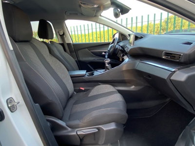 Peugeot 5008 BlueHDi 120 S&S Business Mix (19)