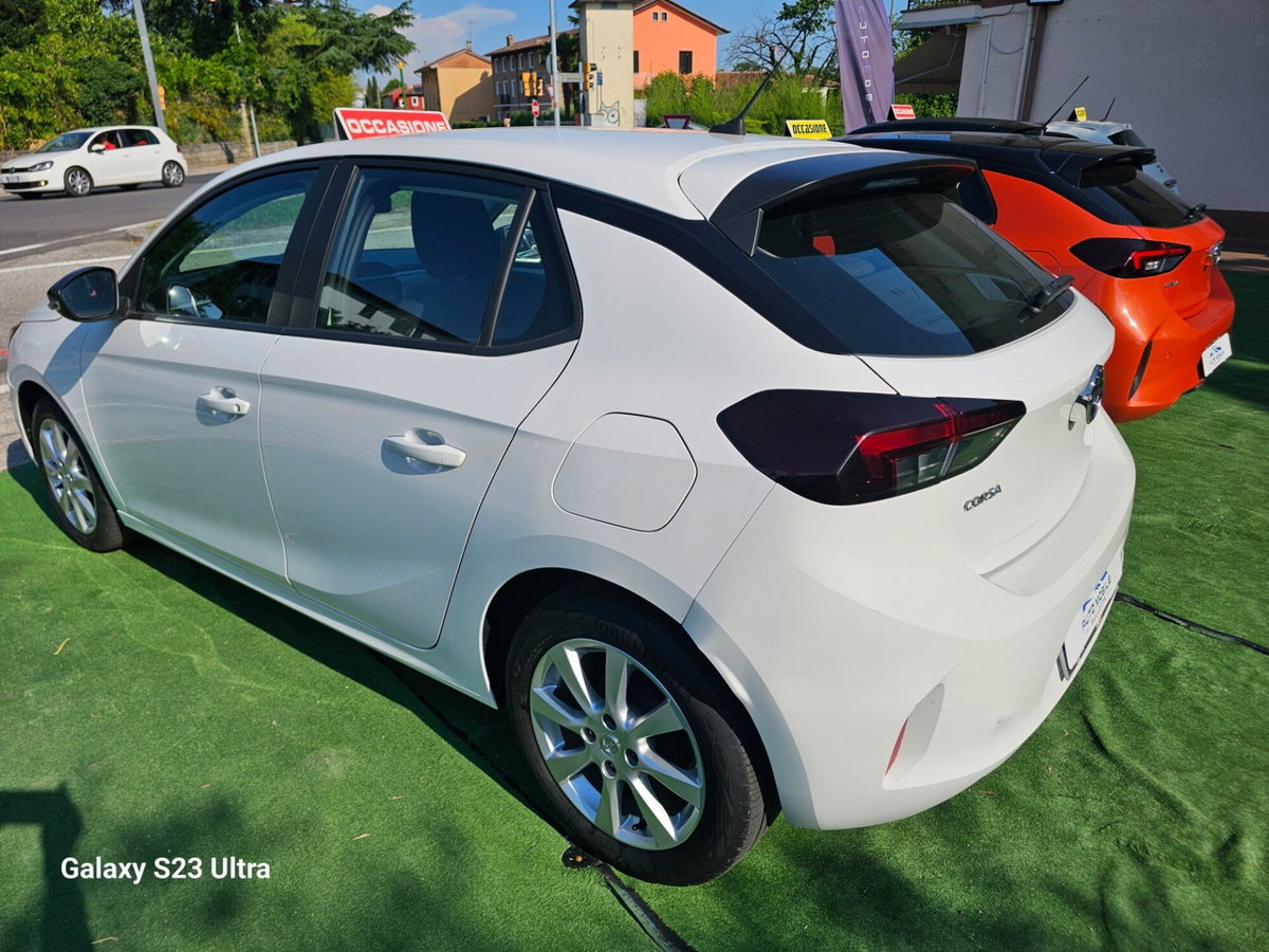 Opel Corsa 1.2 Elegance (4)