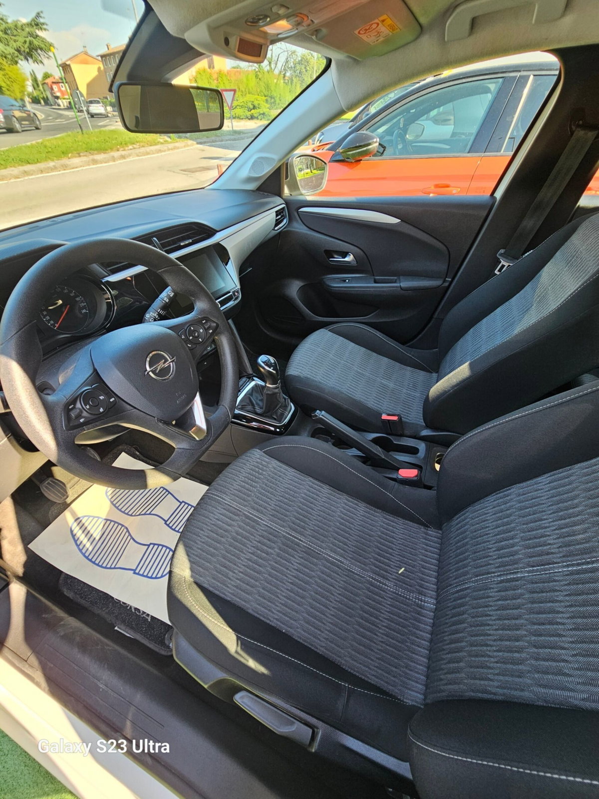 Opel Corsa 1.2 Elegance (9)