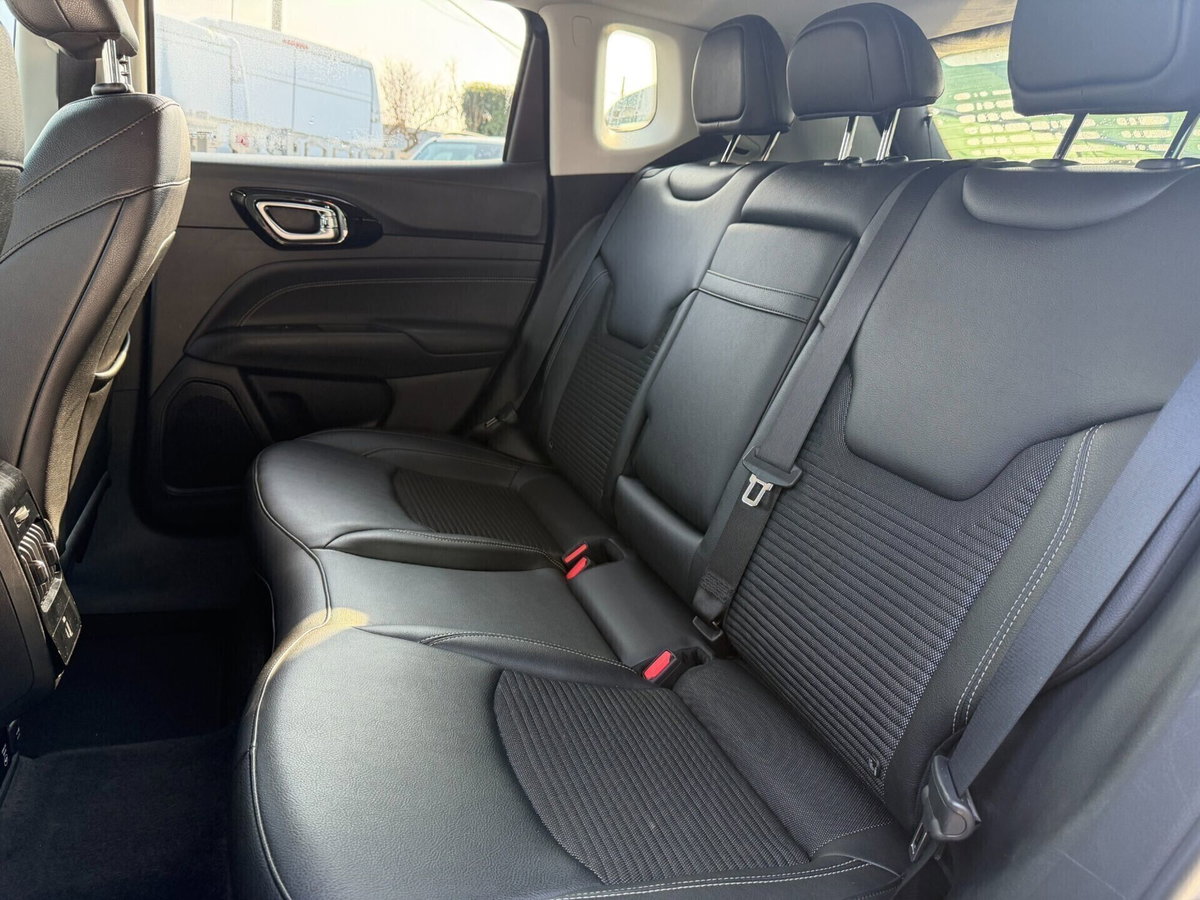 Jeep Compass 1.3 T4 190CV PHEV AT6 4xe Limited (10)