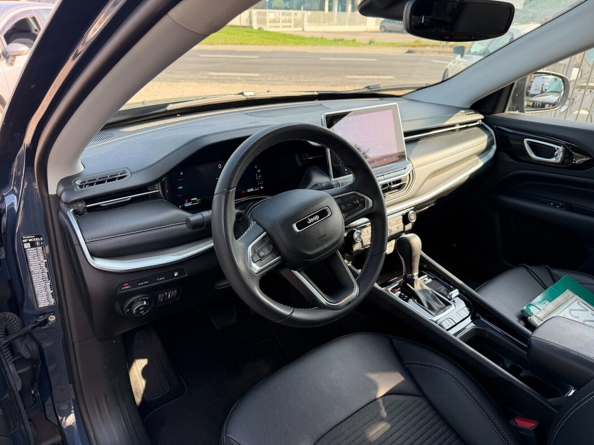 Jeep Compass 1.3 T4 190CV PHEV AT6 4xe Limited (7)