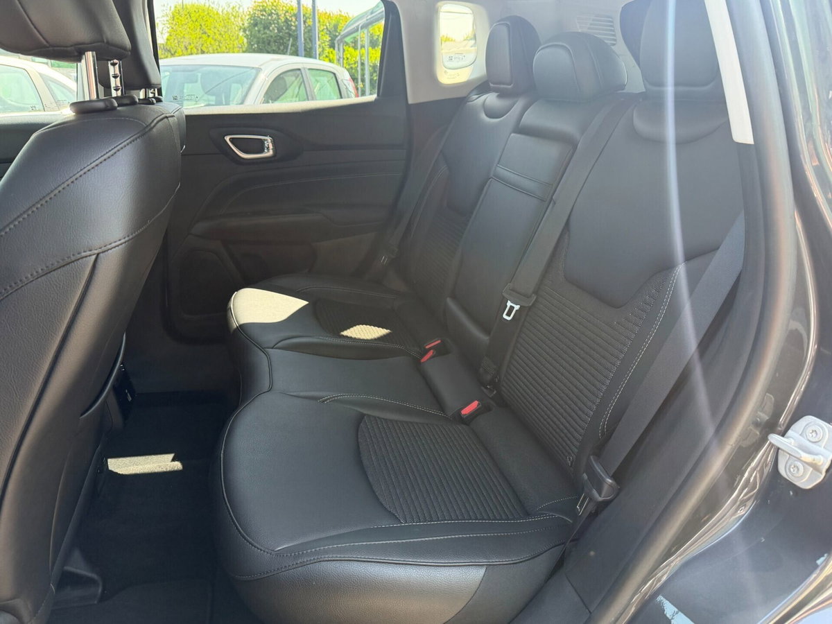 Jeep Compass 1.3 T4 190CV PHEV AT6 4xe Limited (14)