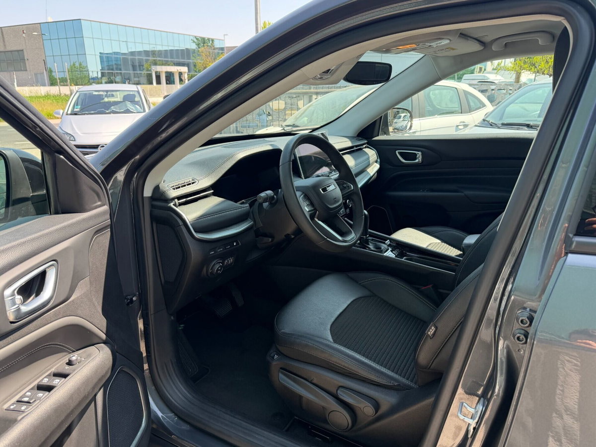 Jeep Compass 1.3 T4 190CV PHEV AT6 4xe Limited (9)