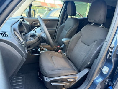 Jeep Renegade 1.3 T4 190CV PHEV 4xe AT6 Limited (11)