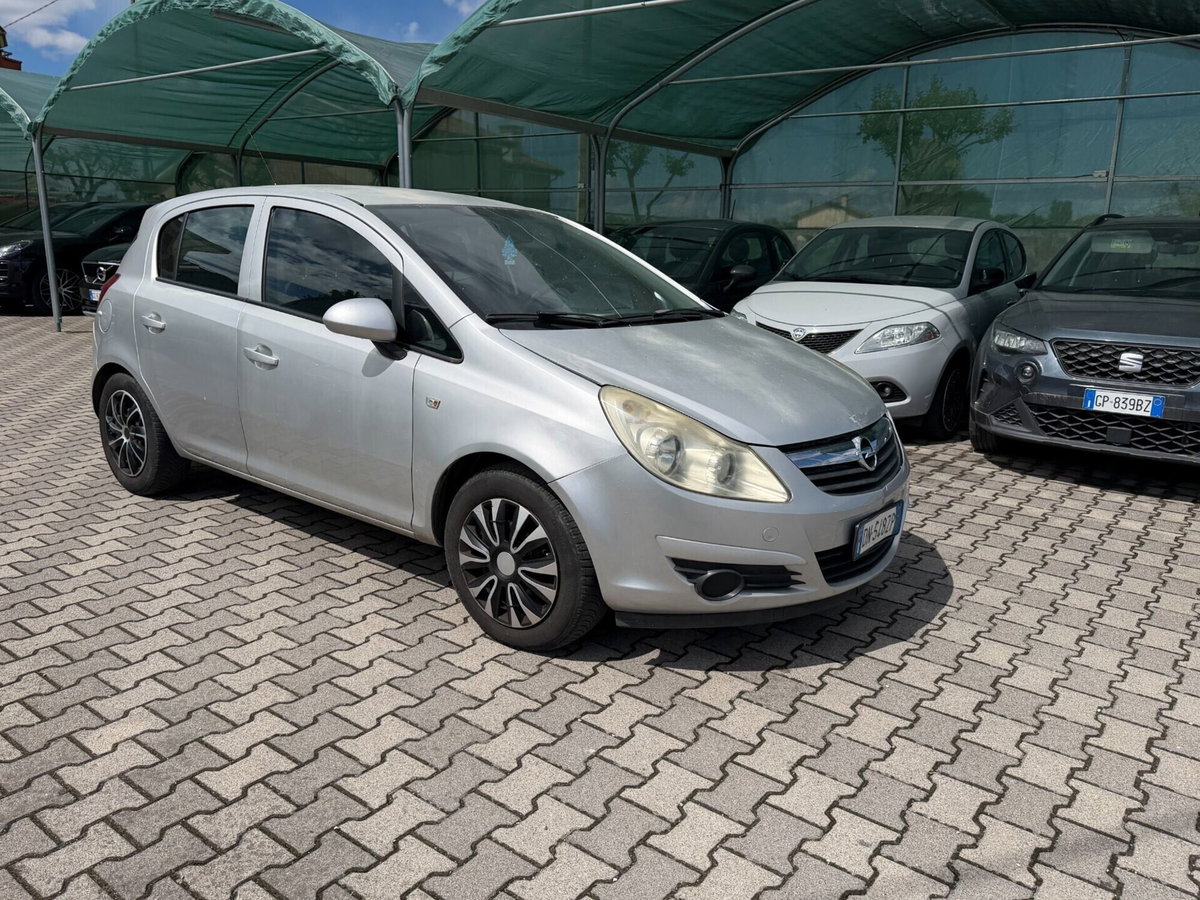 Opel Corsa 1.2 5 porte Club