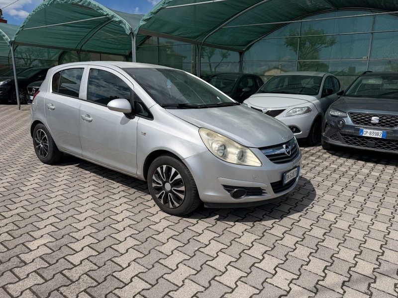 Opel Corsa 1.2 5 porte Club