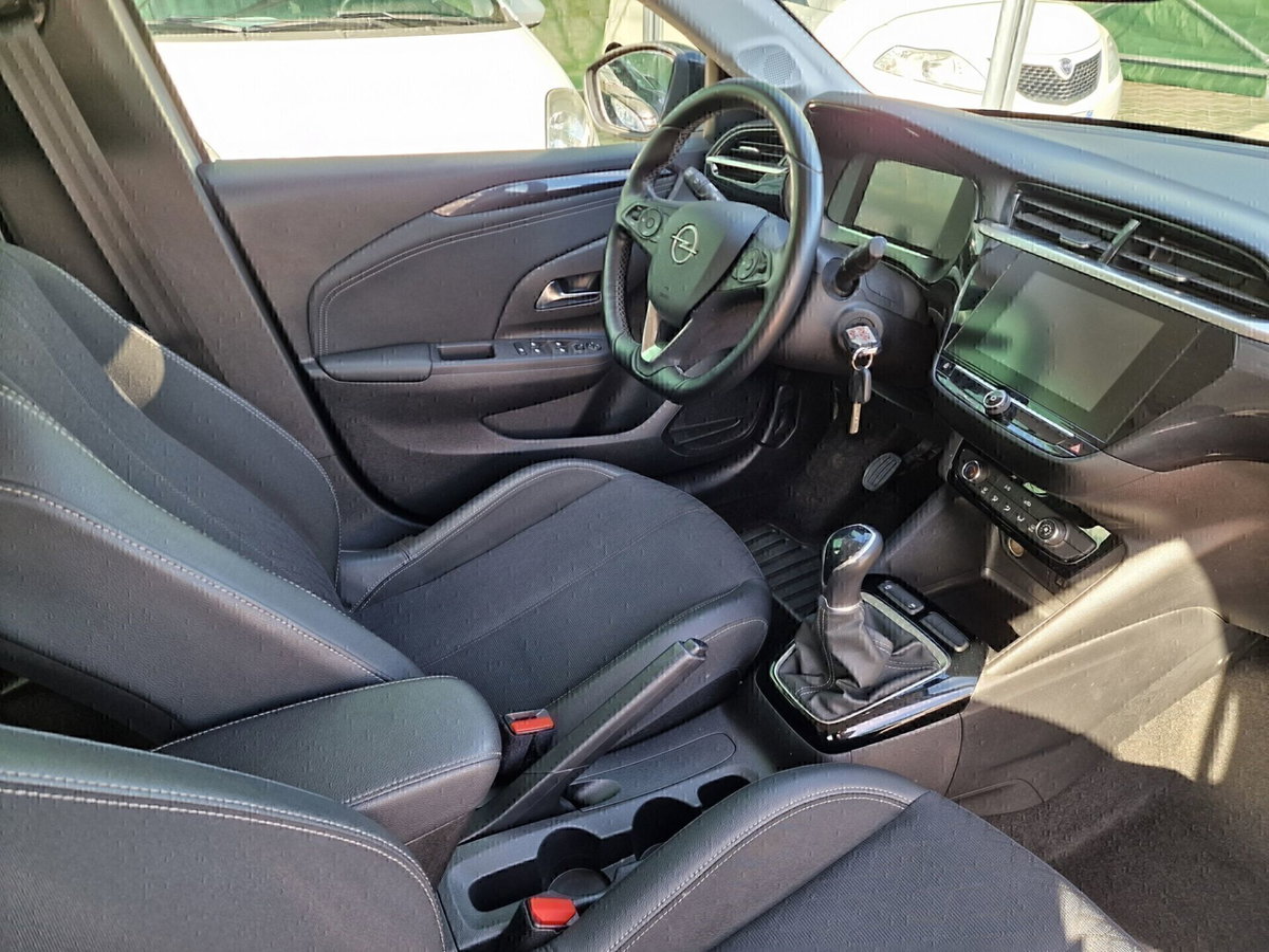Opel Corsa 1.2 Elegance (9)