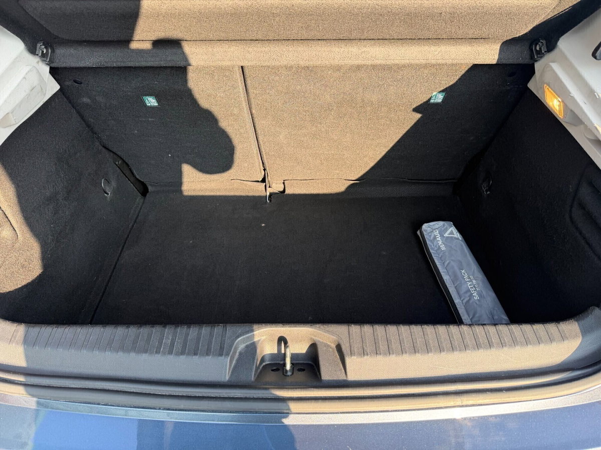Renault Clio TCe 90 CV 5 porte Business (16)