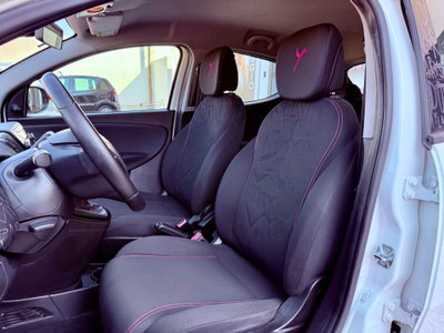 Lancia Ypsilon 1.2 69 CV 5 porte Gold (16)