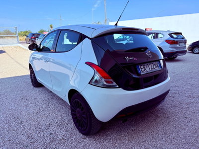 Lancia Ypsilon 1.2 69 CV 5 porte Gold (4)