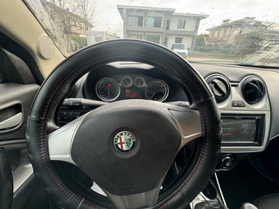 Alfa Romeo MiTo 1.6 JTDm 16V Distinctive Sport Pack (10)