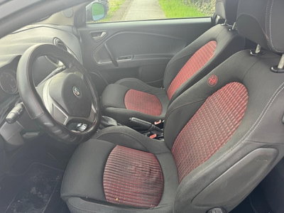 Alfa Romeo MiTo 1.6 JTDm 16V Distinctive Sport Pack (7)