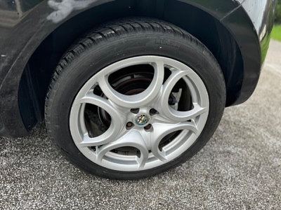 Alfa Romeo MiTo 1.6 JTDm 16V Distinctive Sport Pack (9)