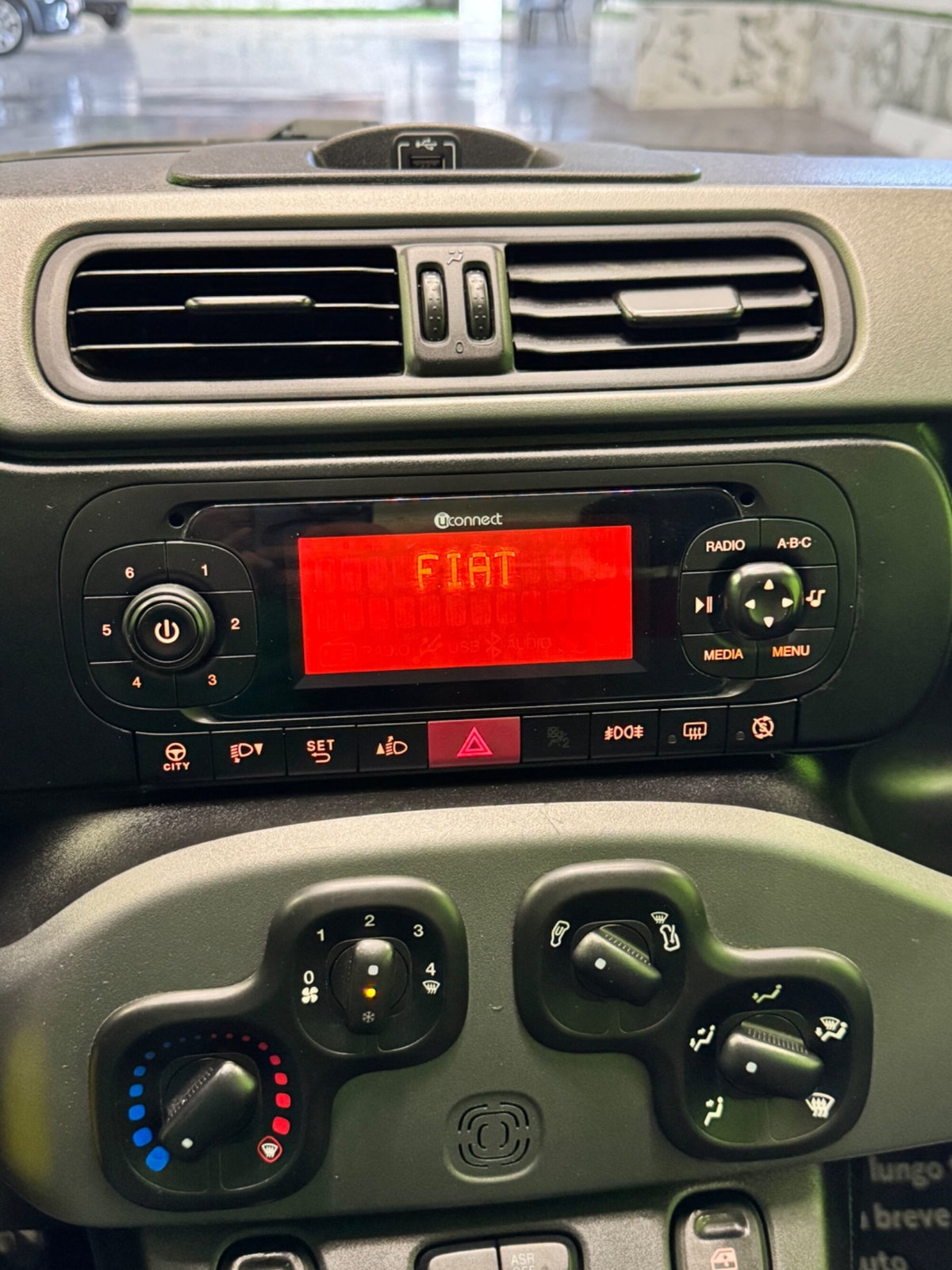 Fiat Panda 1.3 MJT 95 CV S&S Lounge (16)