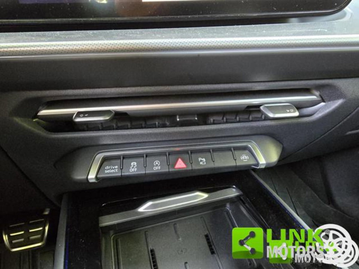 Audi Q3 Sportback 1.5 tfsi mhev S line edition 150cv s-tronic (13)