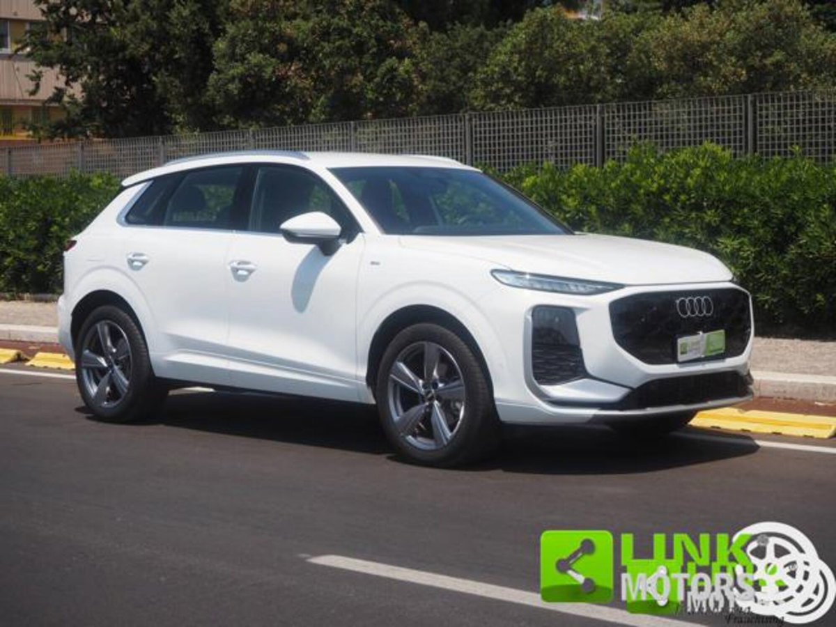 Audi Q3 Sportback 1.5 tfsi mhev S line edition 150cv s-tronic (16)