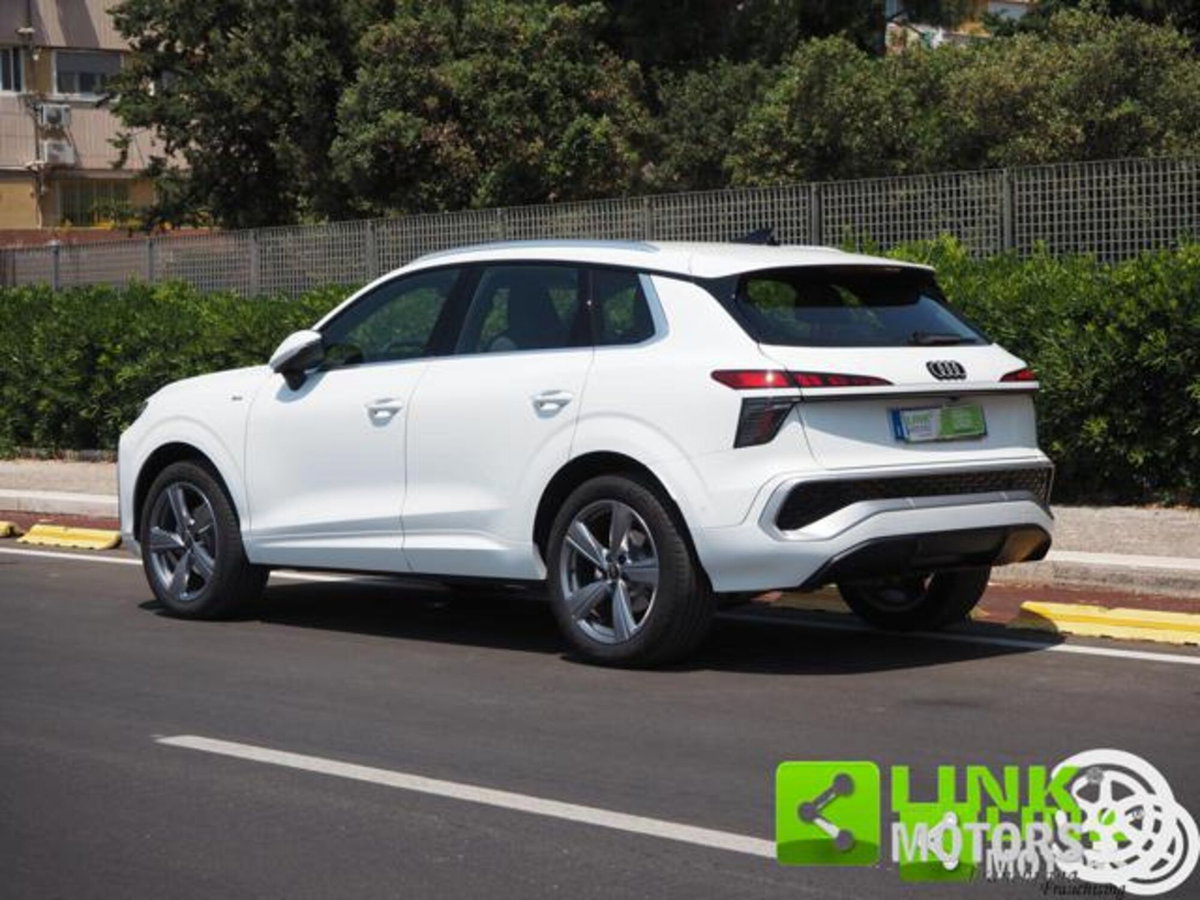 Audi Q3 Sportback 1.5 tfsi mhev S line edition 150cv s-tronic (17)
