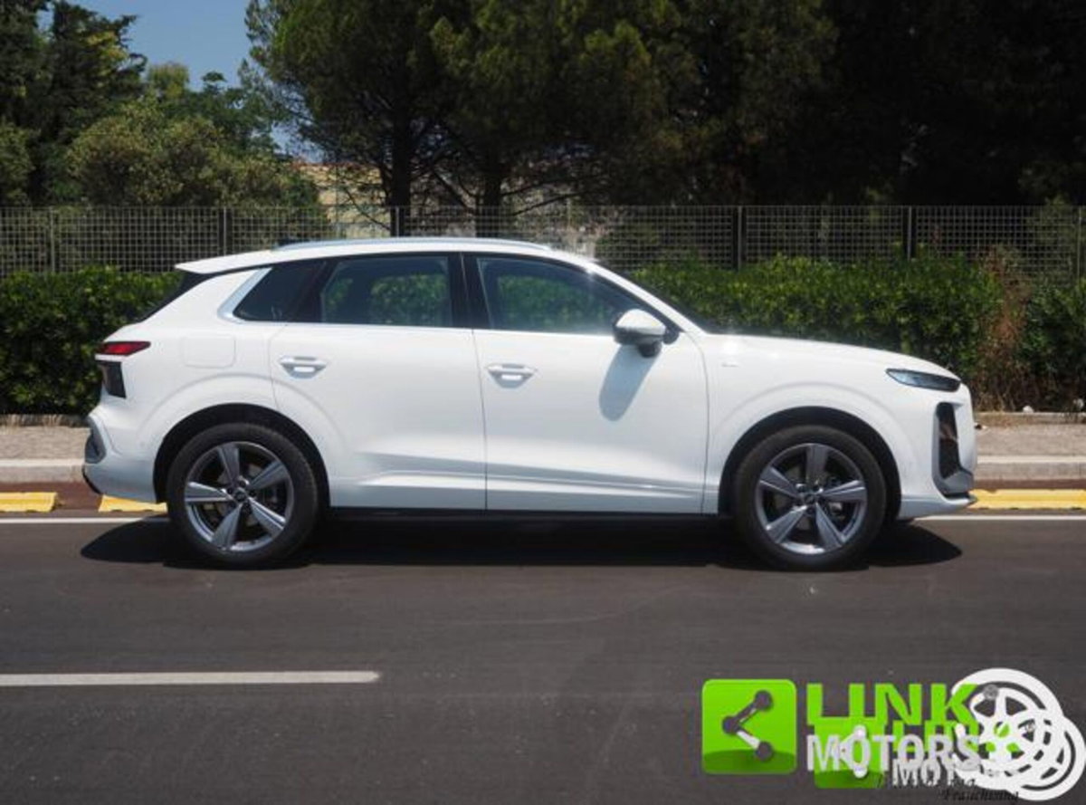 Audi Q3 Sportback 1.5 tfsi mhev S line edition 150cv s-tronic (18)