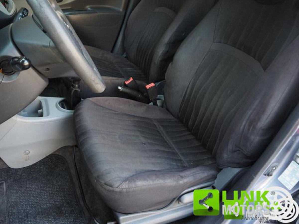 Nissan Pixo 1.0 5 porte Visia (6)