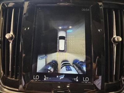 Volvo V90 D4 AWD Geartronic Inscription (5)