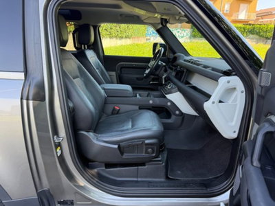 Land Rover Defender 90 3.0D I6 200 CV AWD Auto X-Dynamic S (8)