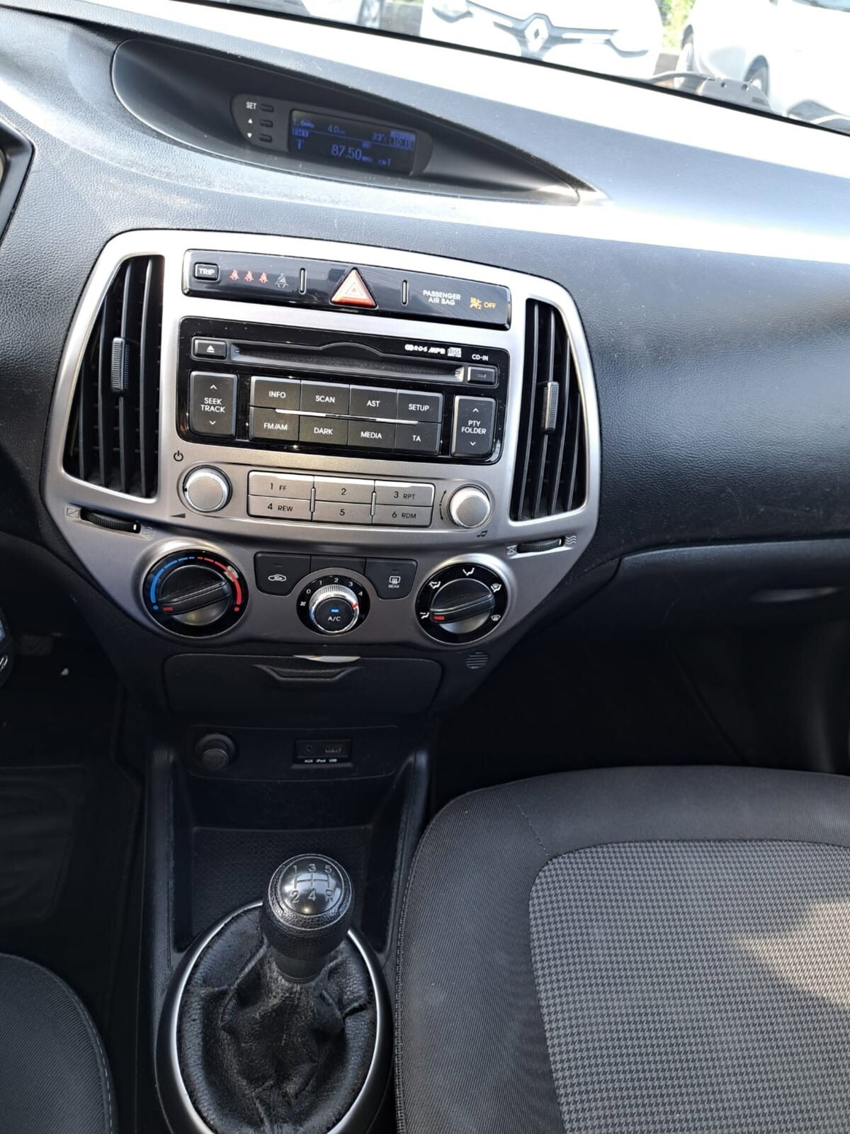 Hyundai i20 1.2 5p. Classic (12)