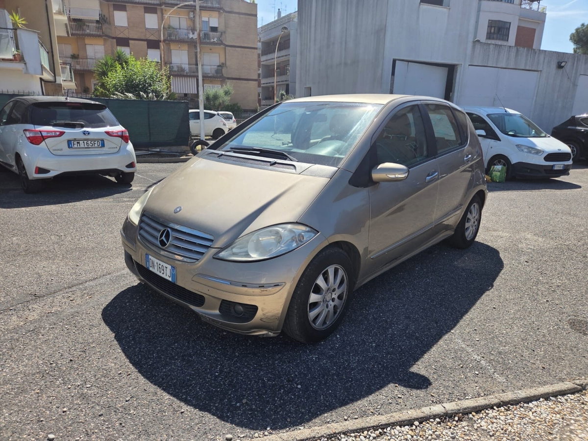 Mercedes-Benz Classe A 180 CDI Elegance (2)
