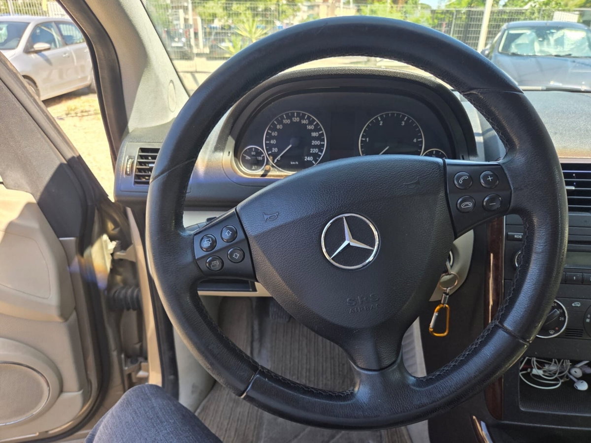 Mercedes-Benz Classe A 180 CDI Elegance (9)