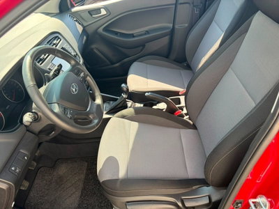 Hyundai i20 1.2 5 porte Connectline (7)