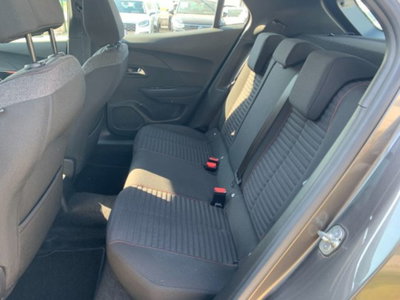 Peugeot 2008 PureTech 130 S&S Allure (10)
