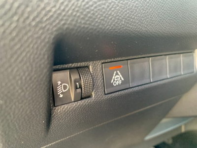 Peugeot 2008 PureTech 130 S&S Allure (18)