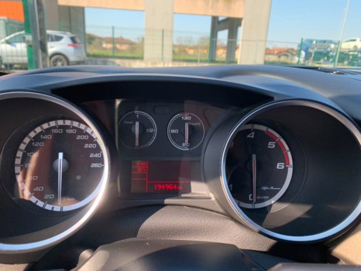 Alfa Romeo Giulietta 1.6 JTDm-2 Giulietta (14)