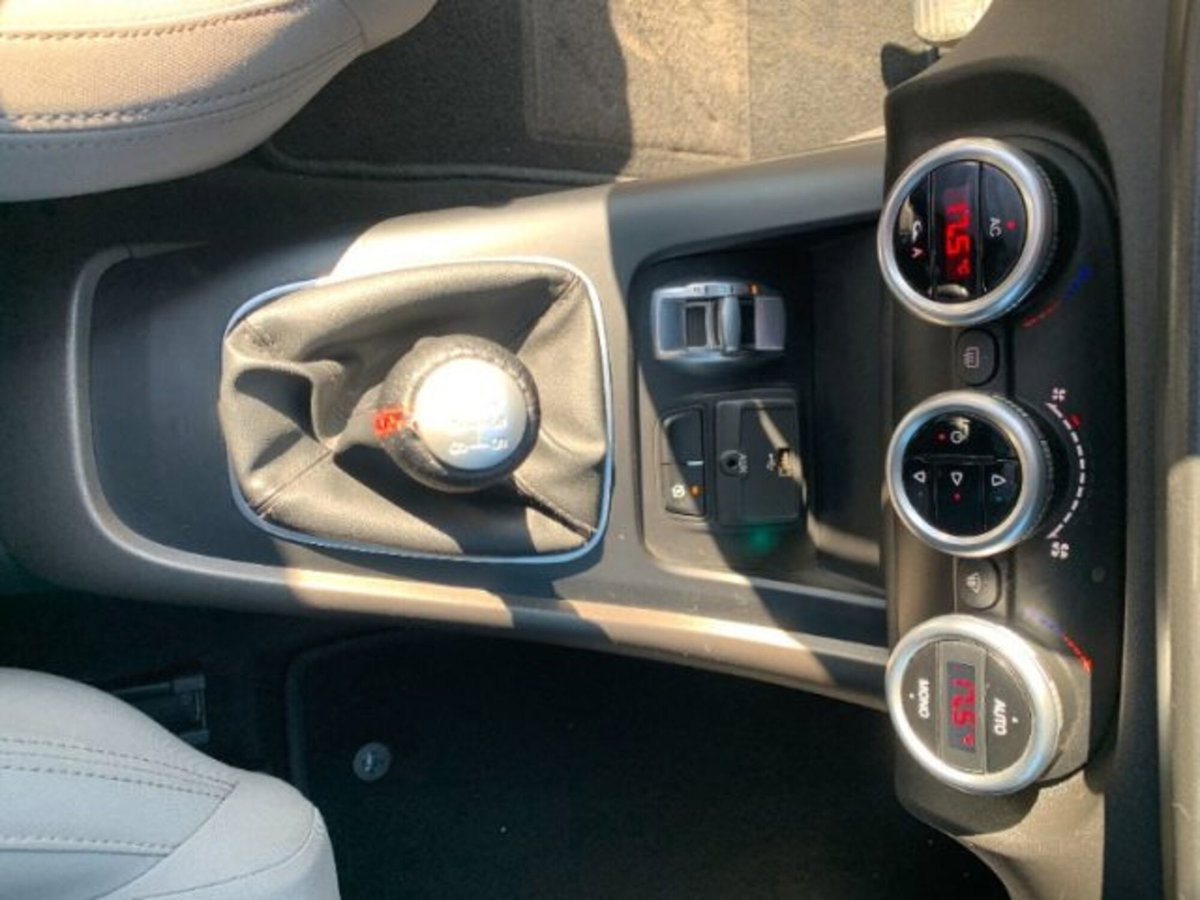Alfa Romeo Giulietta 1.6 JTDm-2 Giulietta (16)