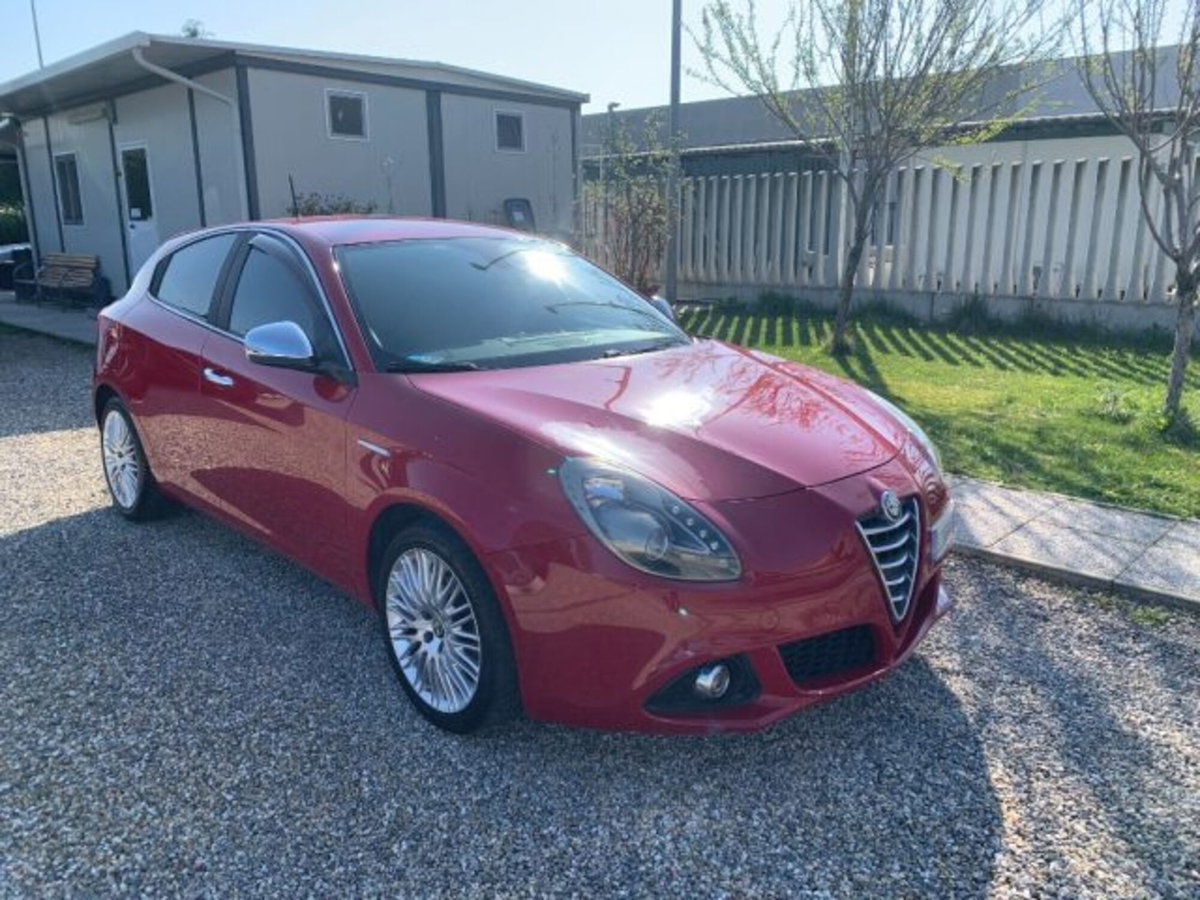 Alfa Romeo Giulietta 1.6 JTDm-2 Giulietta (3)