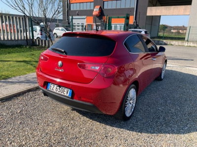 Alfa Romeo Giulietta 1.6 JTDm-2 Giulietta (5)
