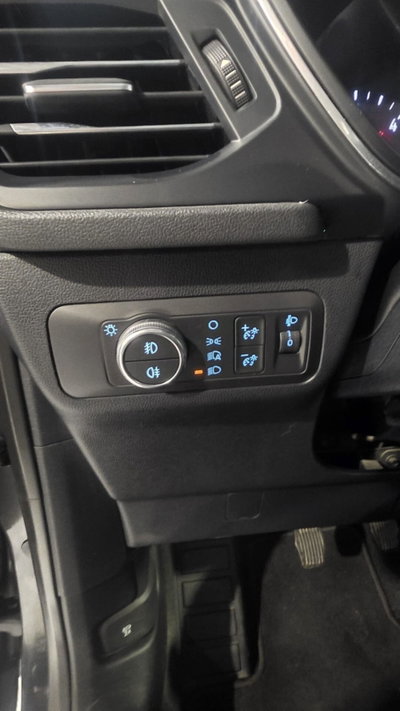Ford Kuga 1.5 EcoBlue 120 CV 2WD Titanium (20)